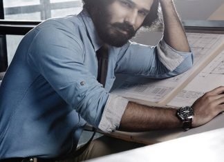 Titan Juxt, elegantní chytré hodinky